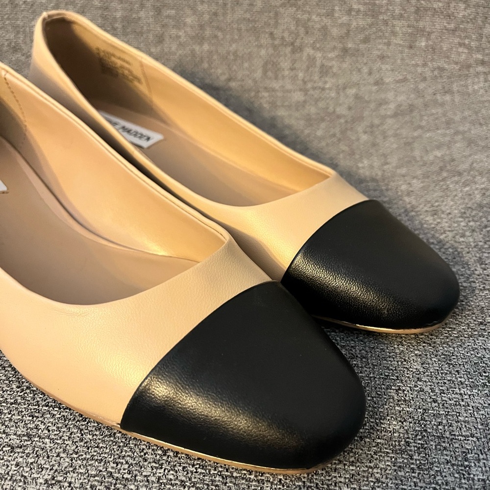 Cream and black Steve Madden flats